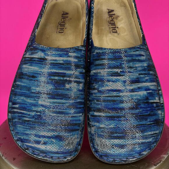 Alegria Debra Wavy Navy Leather Slip-On Loafer Sz 41 - Picture 3 of 9